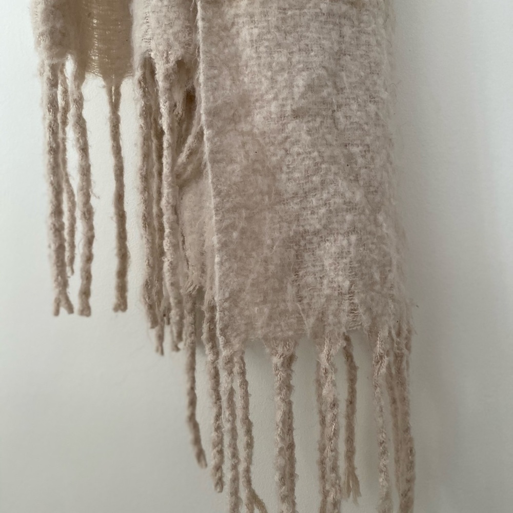 ASOS ombré scarf - Picture 2 of 5